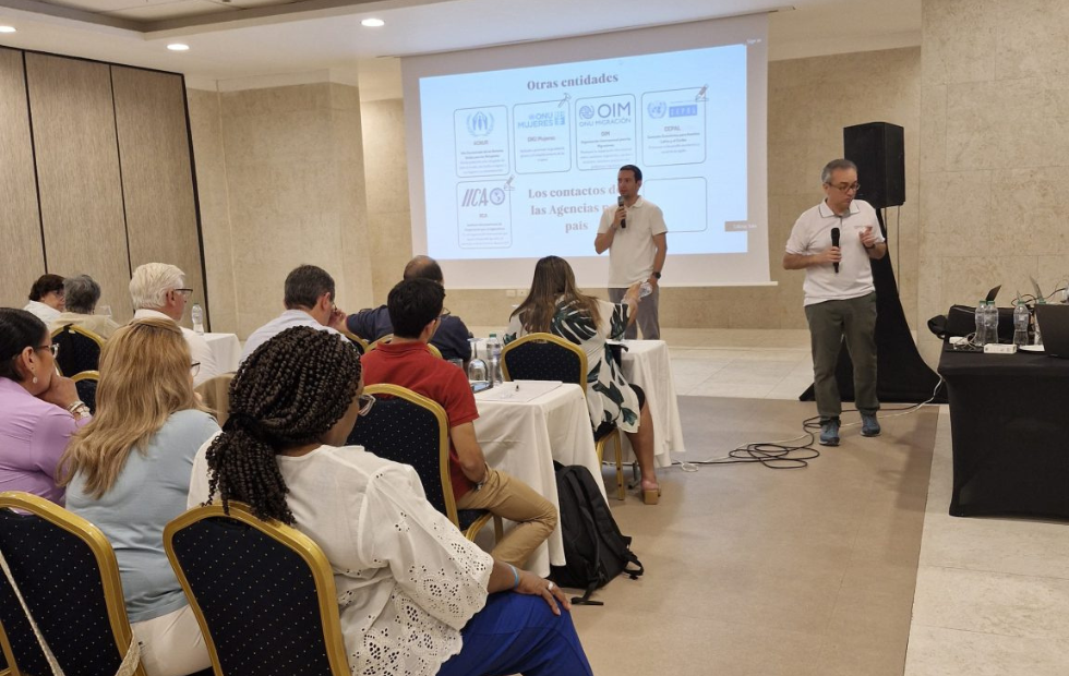 Diálogo sobre economía social y cooperativismo en el marco del proyecto Coops4dev