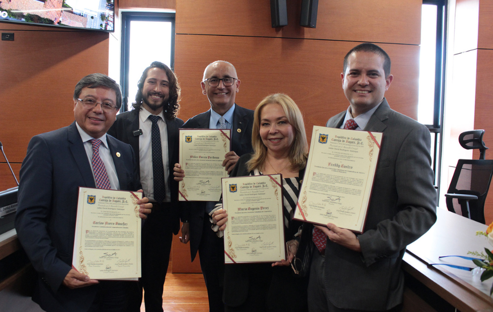 Concejo de Bogotá entrega reconocimiento a representantes de la economía solidaria en apoyo a la política pública sectorial